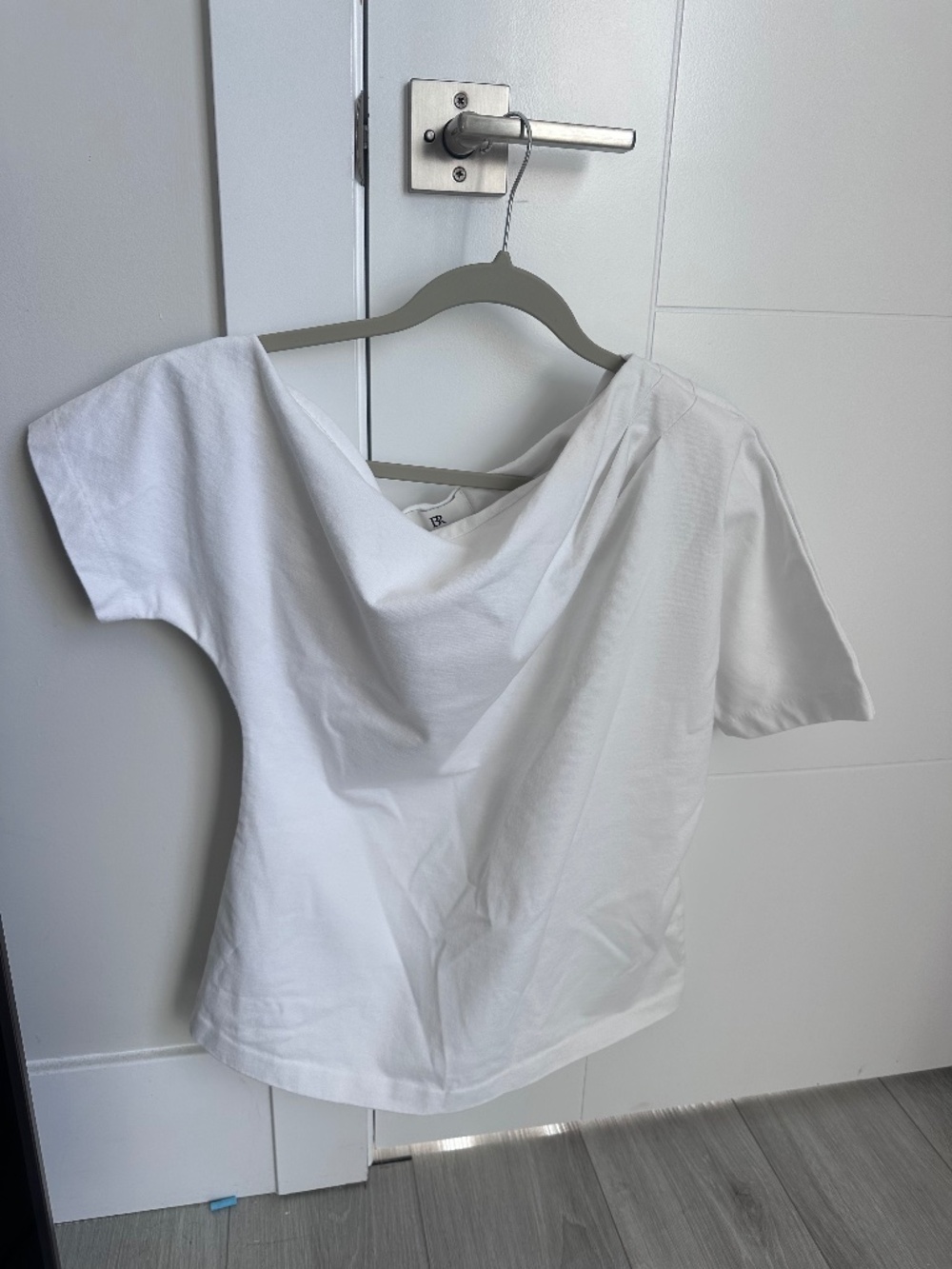 Off shoulder tee